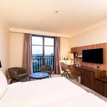 Hotel Radisson Blu Paris, Marne-la-vallee 4*