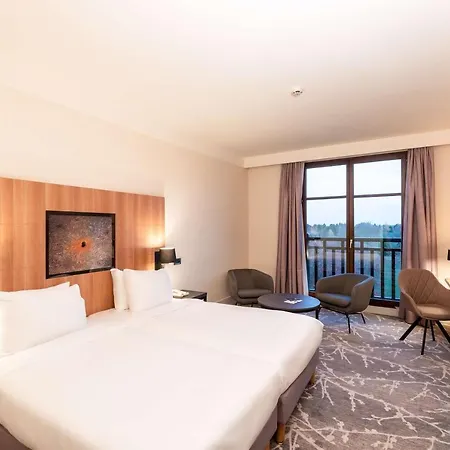 Hotel Radisson Blu Paris, Marne-la-vallee 4*
